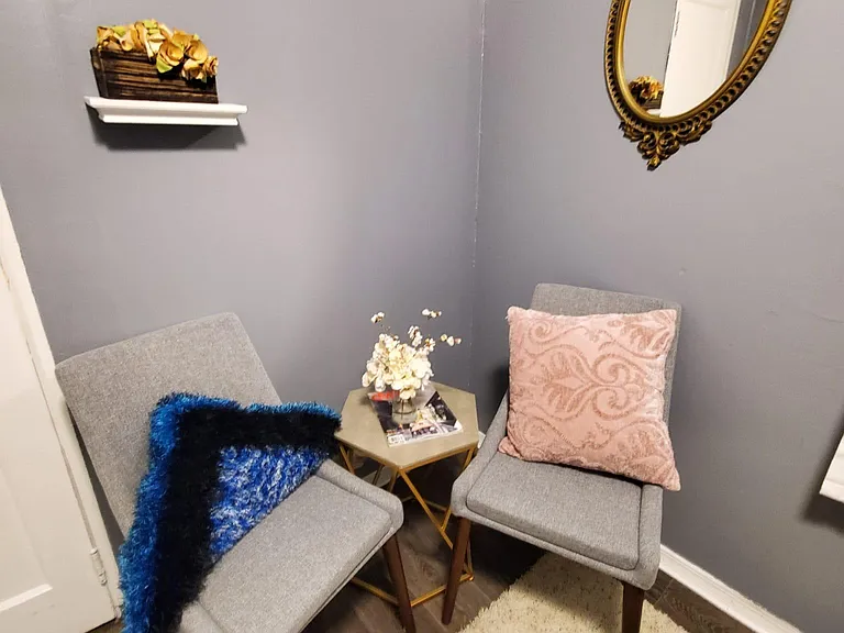 1016 Broadway Ave — Photo 15