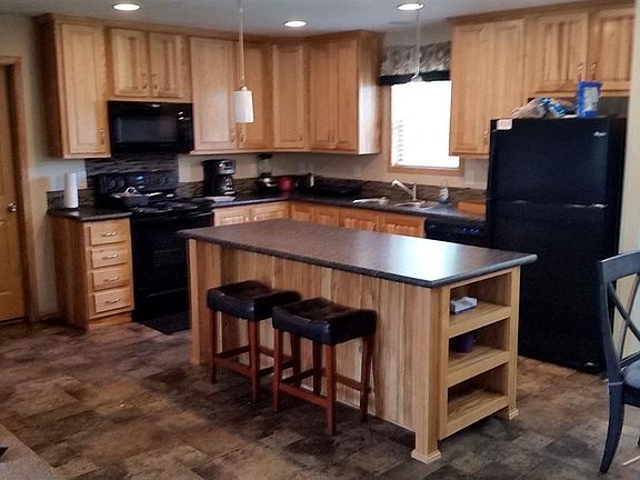 3rd image of 3663 Northwood Pl
