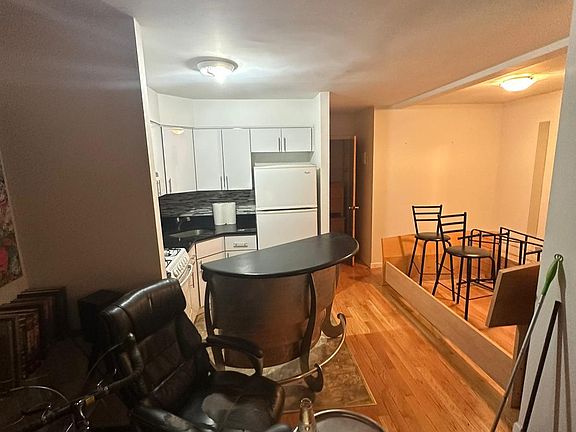 3rd image of 6941 Juniper Blvd S #1