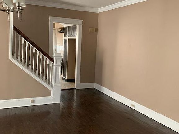 3rd image of 1308 West Blvd