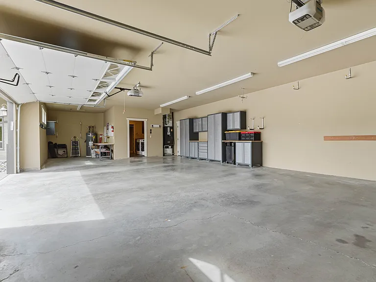 125 E Mountain Brook Ln — Photo 25