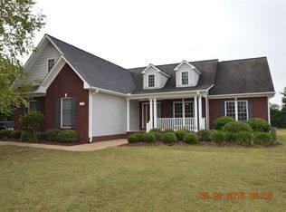 405 Carrington Dr, Boiling Springs, SC 29316