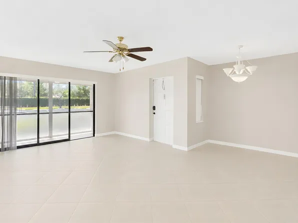 821 Sky Pine Way APT D1, Greenacres, FL 33415