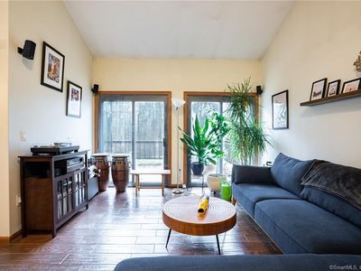 42 Stonegate, Unionville, CT, 06085