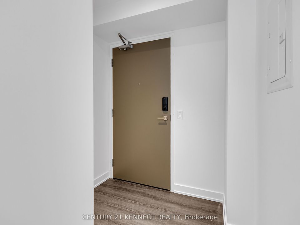 1st image of 448 Burnhamthorpe Rd W #6112