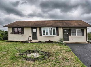 818 Green Spring Rd, Newville, PA 17241