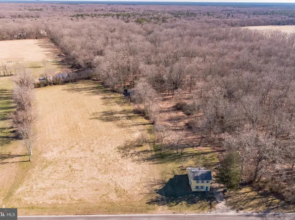 1332 Old Indian Mills Rd, Shamong, NJ 08088