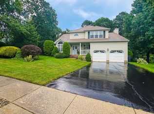976 Ridge Rd, Brick, NJ 08724