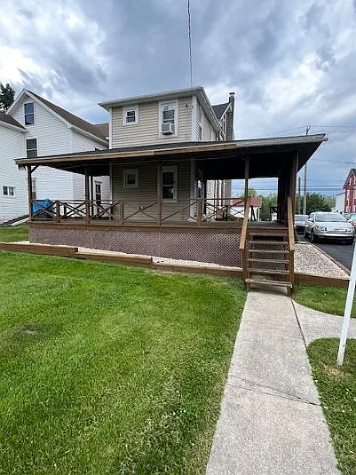 Main St — Photo 5