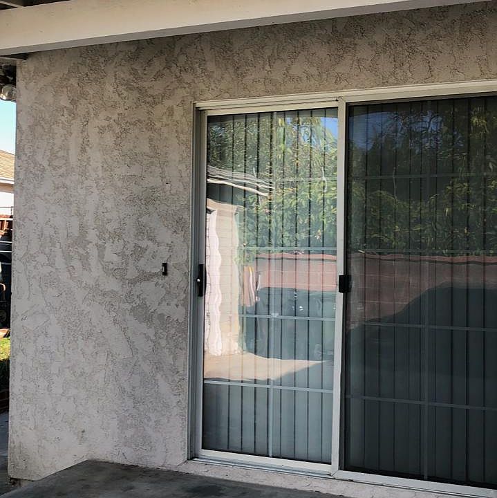 1st image of 2062 Woods Ave