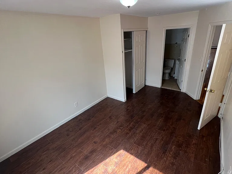 1366 Beach Channel Dr — Photo 3