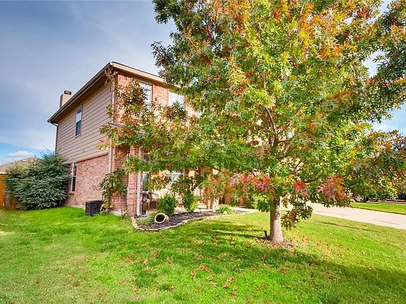 3rd image of 8540 Shallow Creek Dr