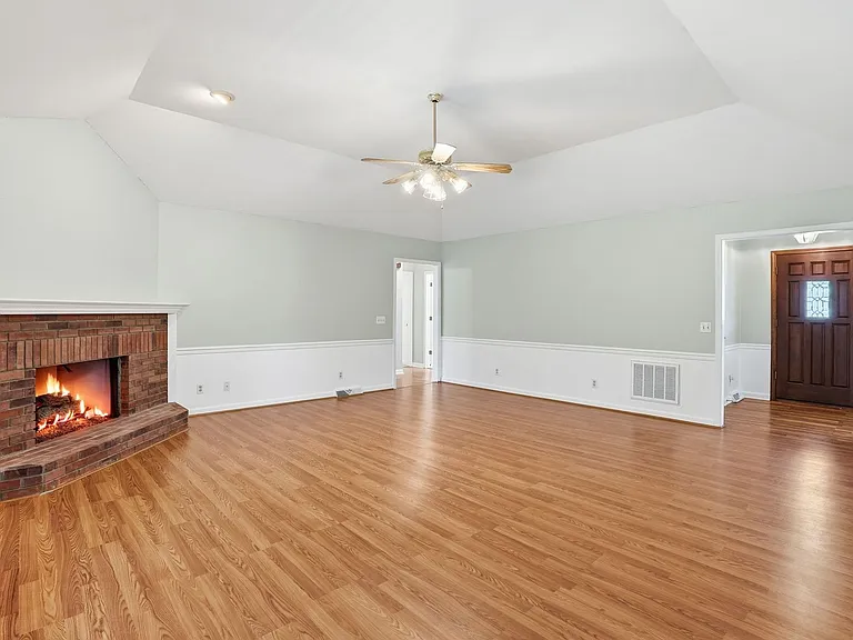 101 Emerald Way — Photo 12