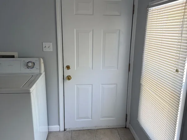 183 W Seneca St, Oswego, NY 13126