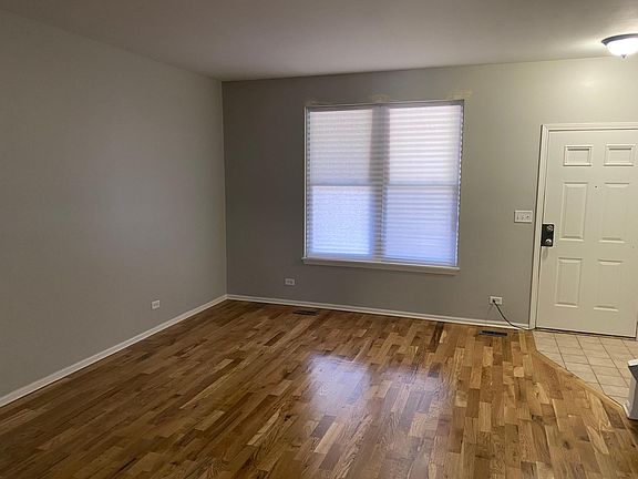 2nd image of 10600 S Edbrooke Ave #1
