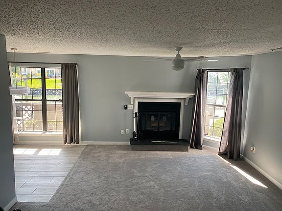 4th image of 423 Harbour Point