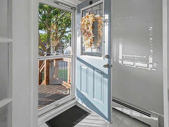 5th image of 26 Grove St