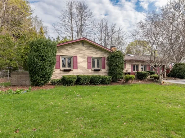 1586 Latta Rd, Rochester, NY 14612