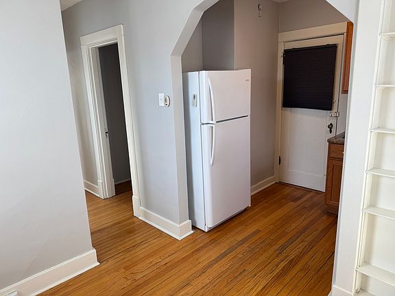 3rd image of 3538-3540 Hereford St #3540-1S