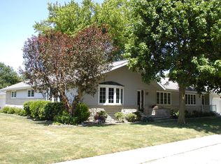 300 Steiner Dr, Oakfield, WI 53065