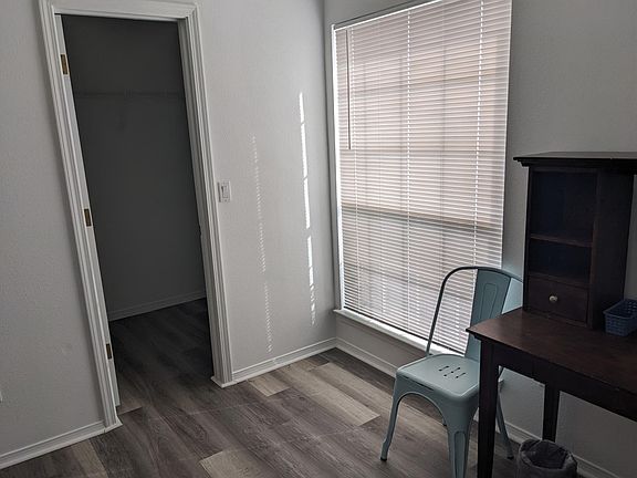 4th image of 8319 Gardenbrook Pl NW