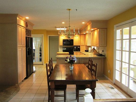 Breakfast Room and Kitchen