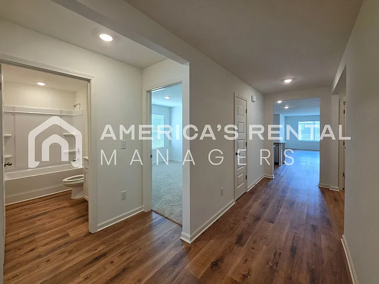 213 Koslin Loop — Photo 8