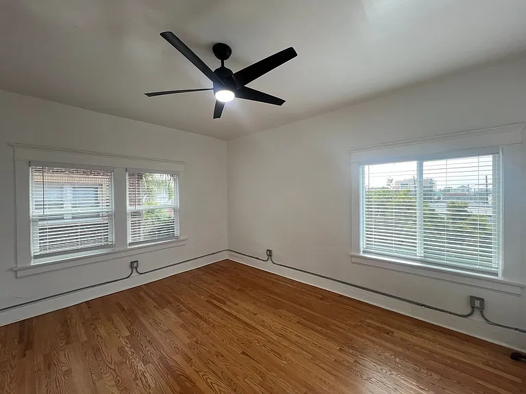 15 Paloma Ave — Photo 66