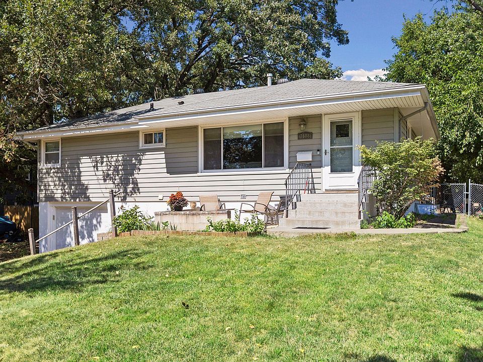 1st image of 7608 Viewcrest Ln