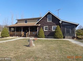 14038 Cedarfield Rd, Hagerstown, MD 21740