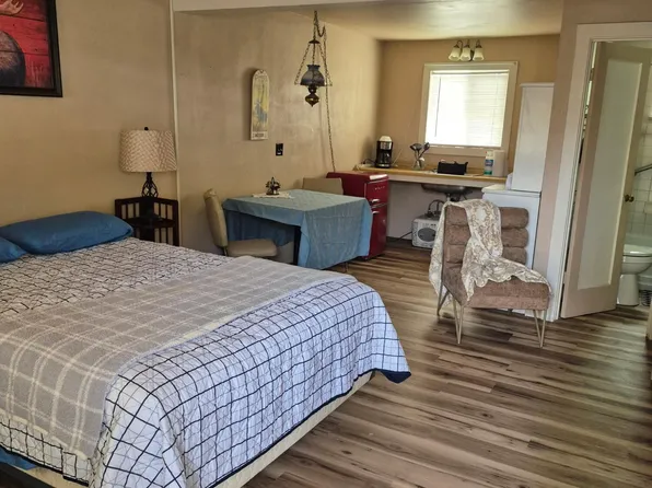 755 S Canyon Blvd, John Day, OR 97845