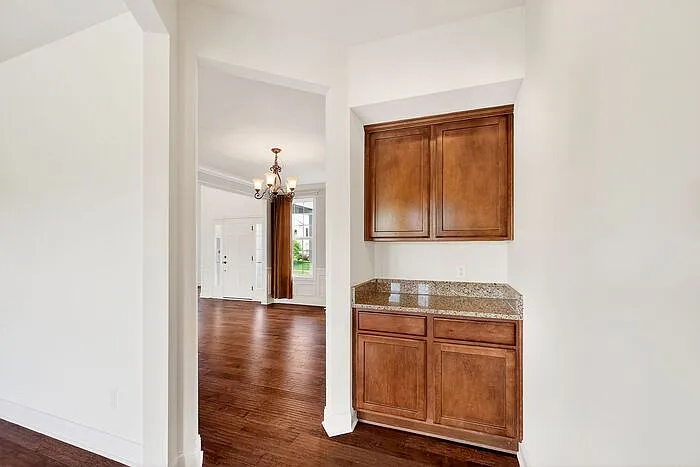 4161 Kattman Ct — Photo 9