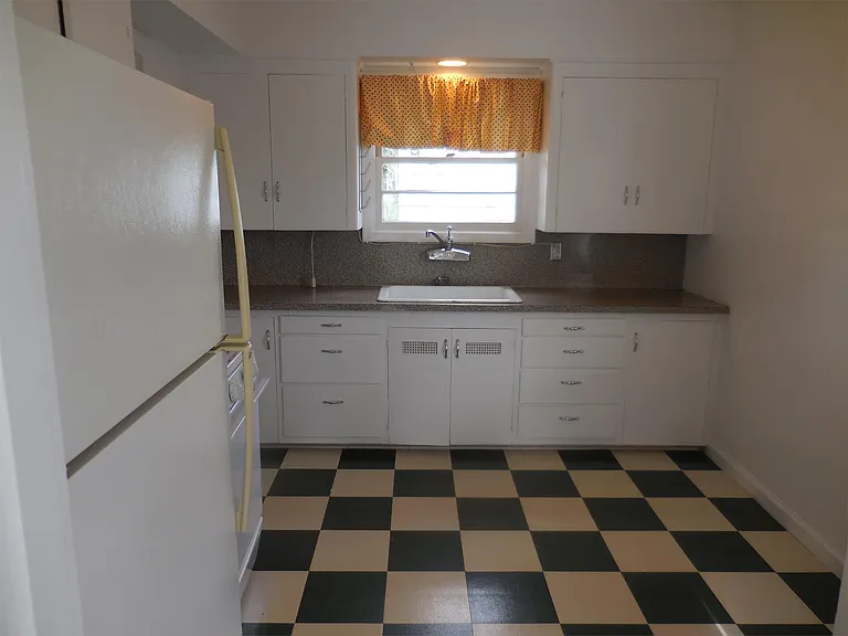 4121 SE Ellis St — Photo 7