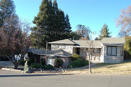 1st image of 7625 Woodglen Dr