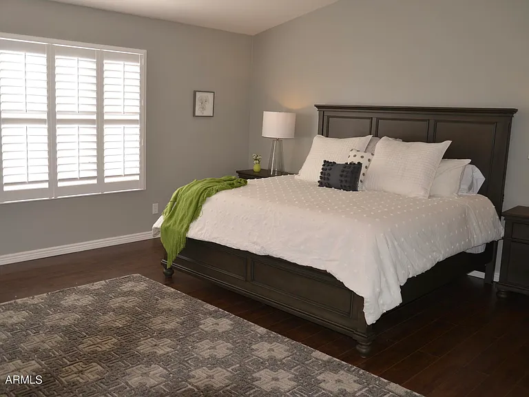 15257 W Hearn Rd — Photo 31