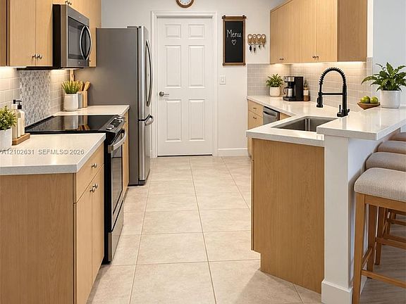 3rd image of 14381 Amapola Cir
