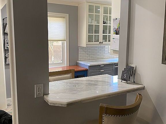 4th image of 6663 Sale Ave