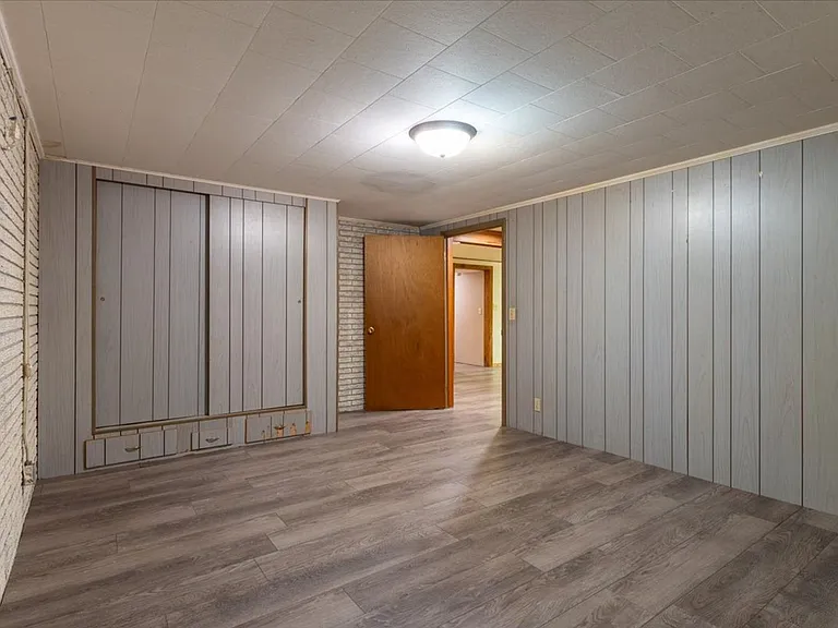 7221 Lexington Ave — Photo 26