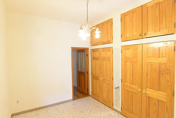 Rented by Residents Team | media 33