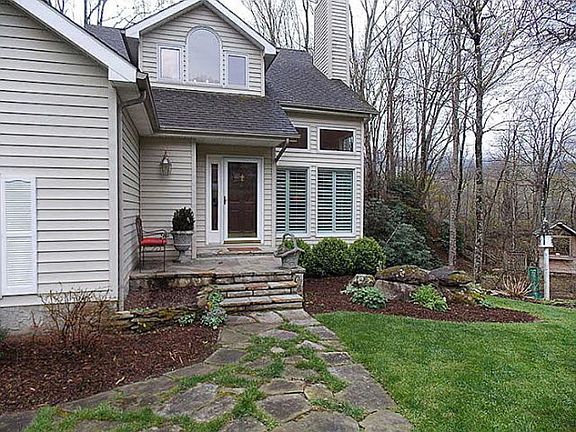 2nd image of 252 Woodwinds Dr