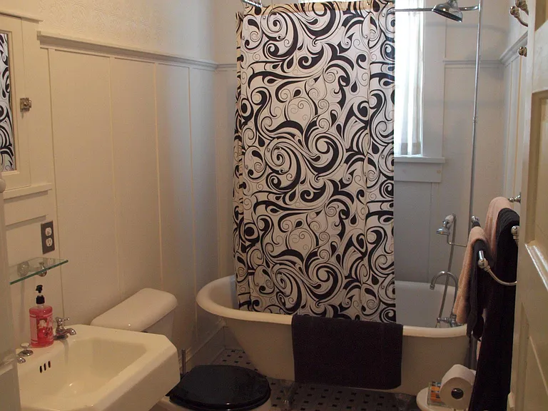 Main Floor Full Bathroom