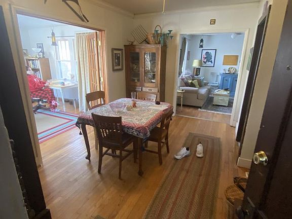 2nd image of 1043 Jenifer Street