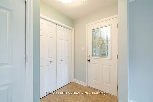 13 Baraniuk St #UPPER Photo 1