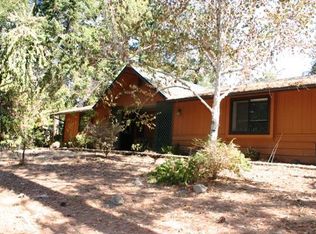 420 Bushnell Way, Grants Pass, OR 97527