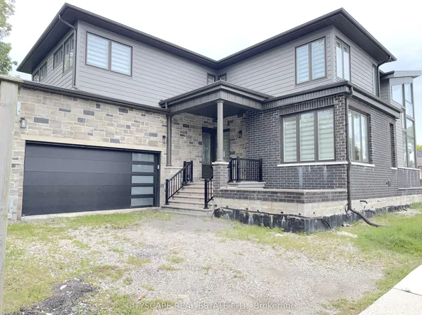 204 Mary St, Oakville, ON L6K 1S4