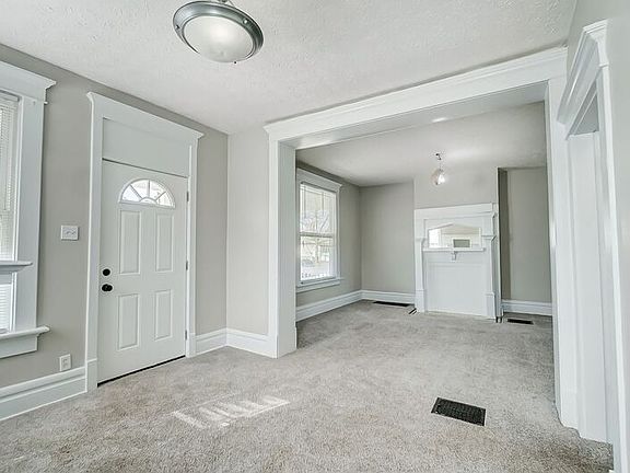 2nd image of 94 N Oakley Ave