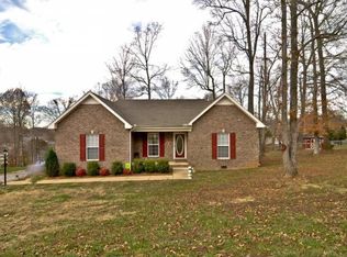 809 Red Hollow Dr, Springfield, TN 37172