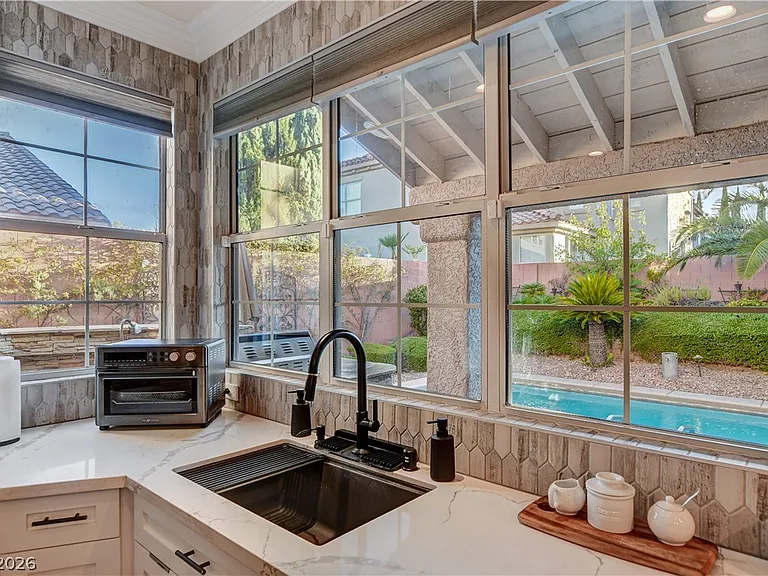 1409 Palantine Hill Dr — Photo 20