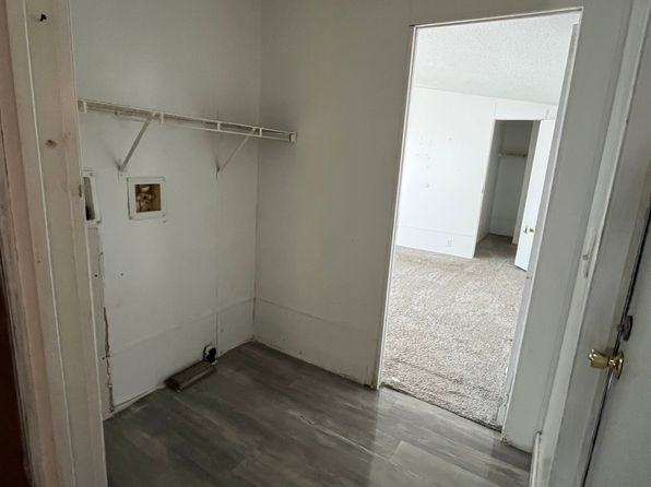 (undisclosed Address)