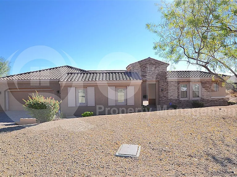 36435 N Porta Nuova Rd — Photo 2